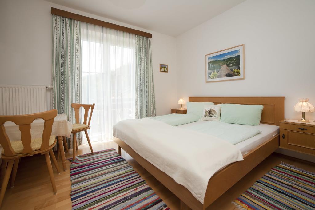 Gaestehaus Berger - Priglhof Treffen Room photo